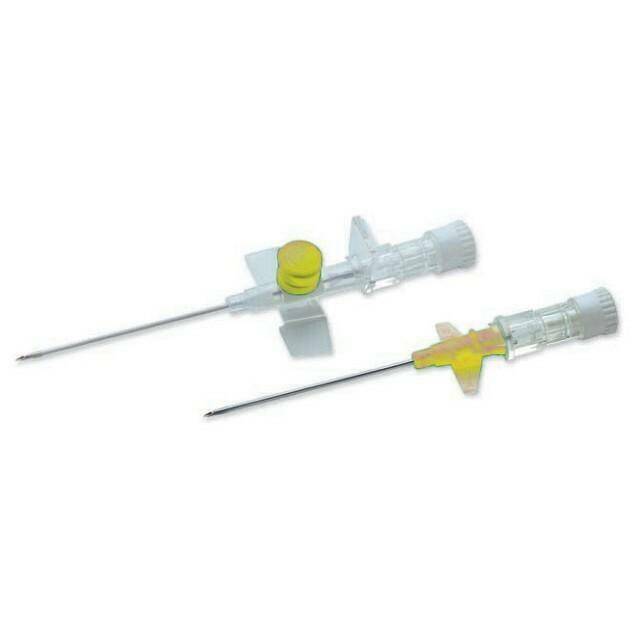 Cannula IV alata e con porte Terumo Versatus gialla da 24 g da 0,75 pollici